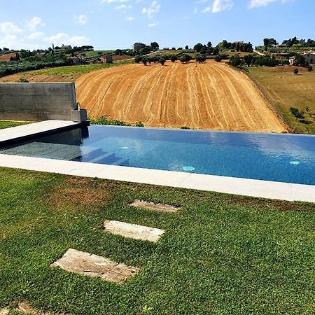Casa Lunaria B&B Porto SantʼElpidio Екстериор снимка