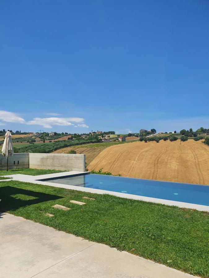 Casa Lunaria B&B Porto SantʼElpidio Екстериор снимка